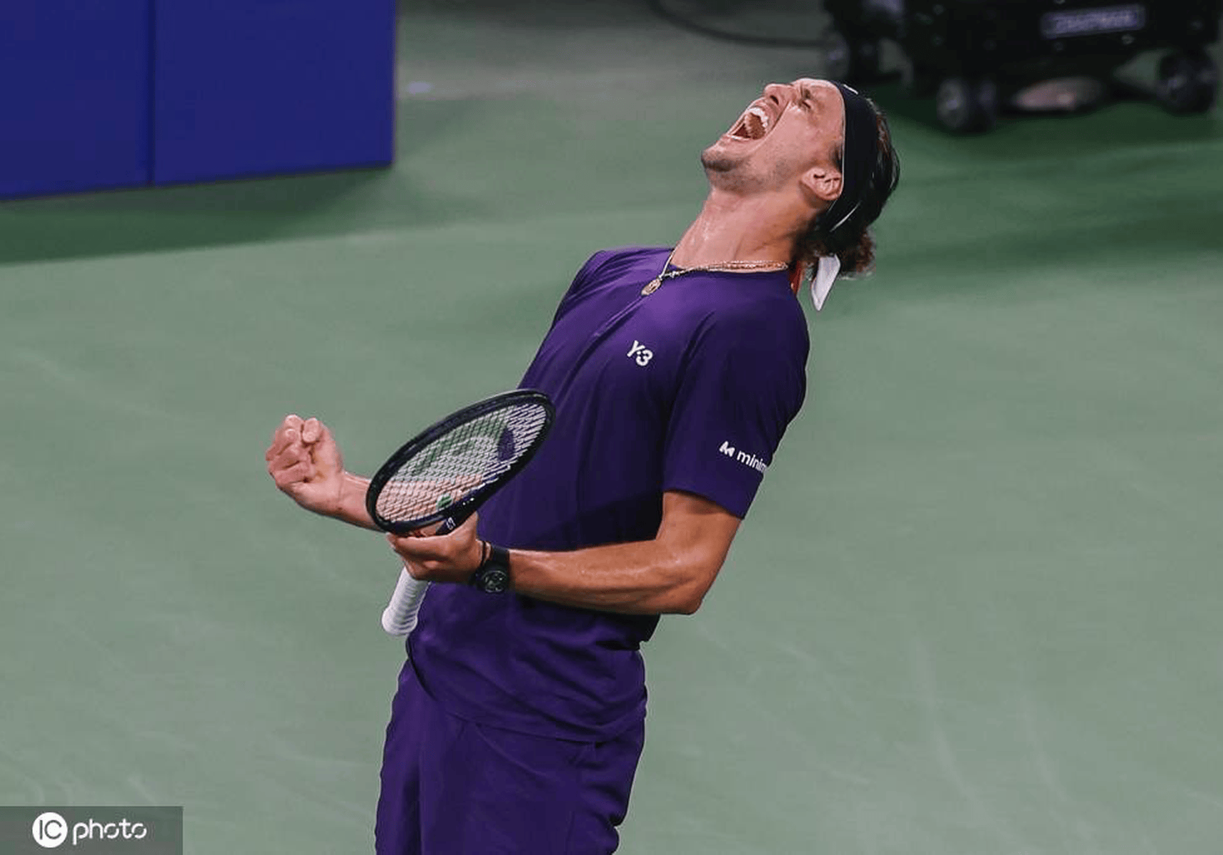 包含美网逆转法网，兹维列夫刷新纪录的词条