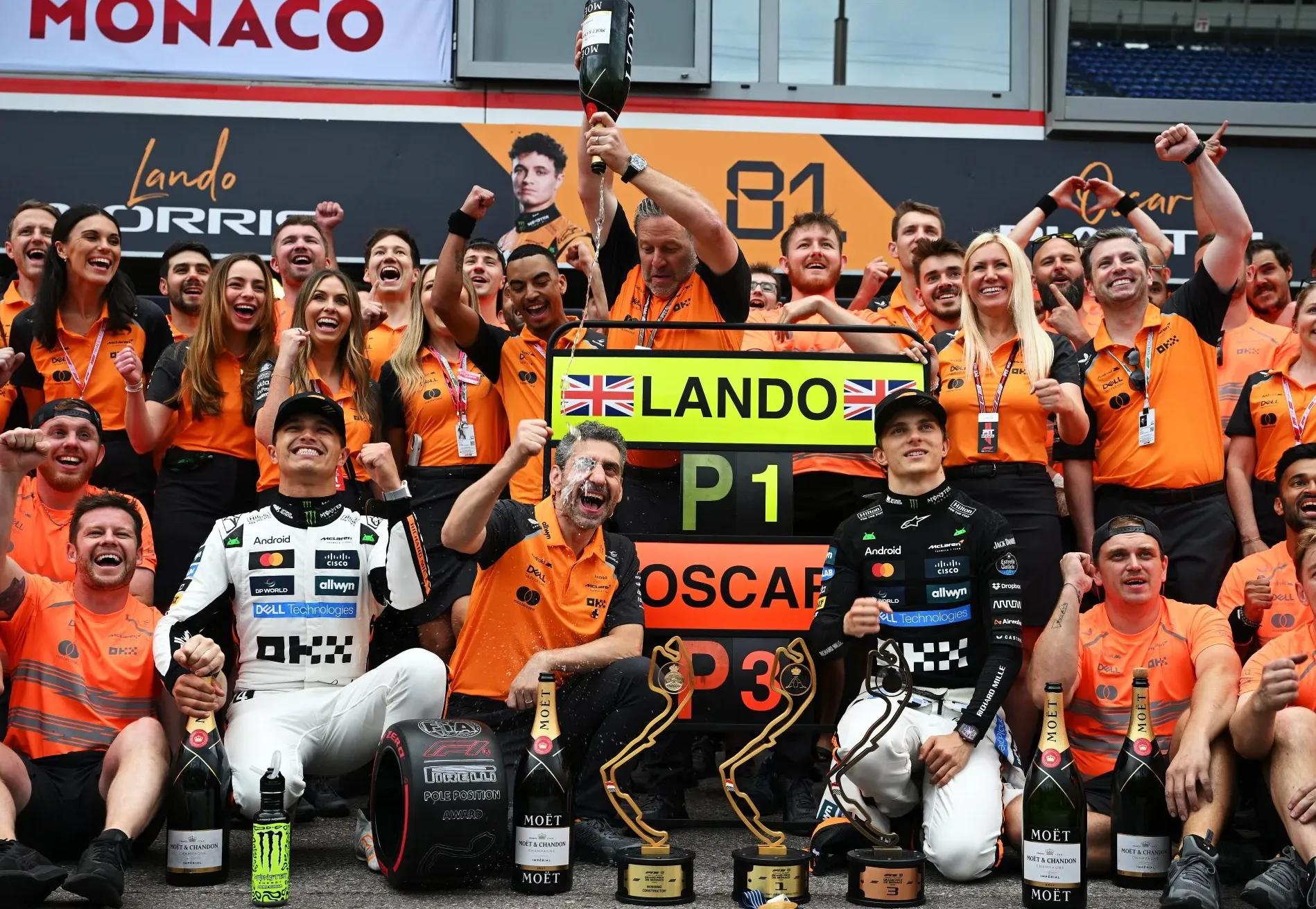 包含哈斯车队轻取红牛车队，诺里斯刷新纪录的词条