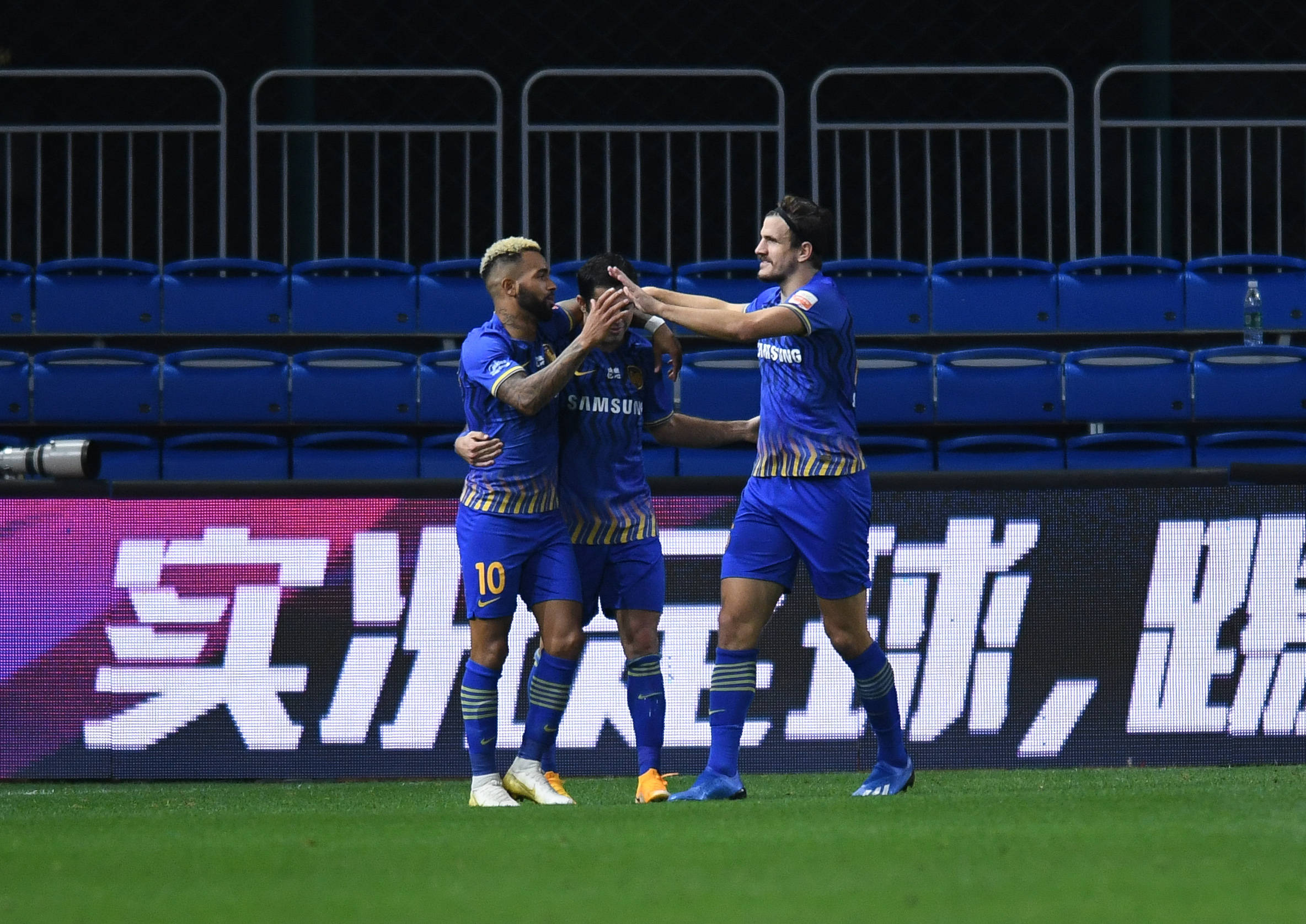 开云体育-苏宁客场惨败富力，遭遇失利