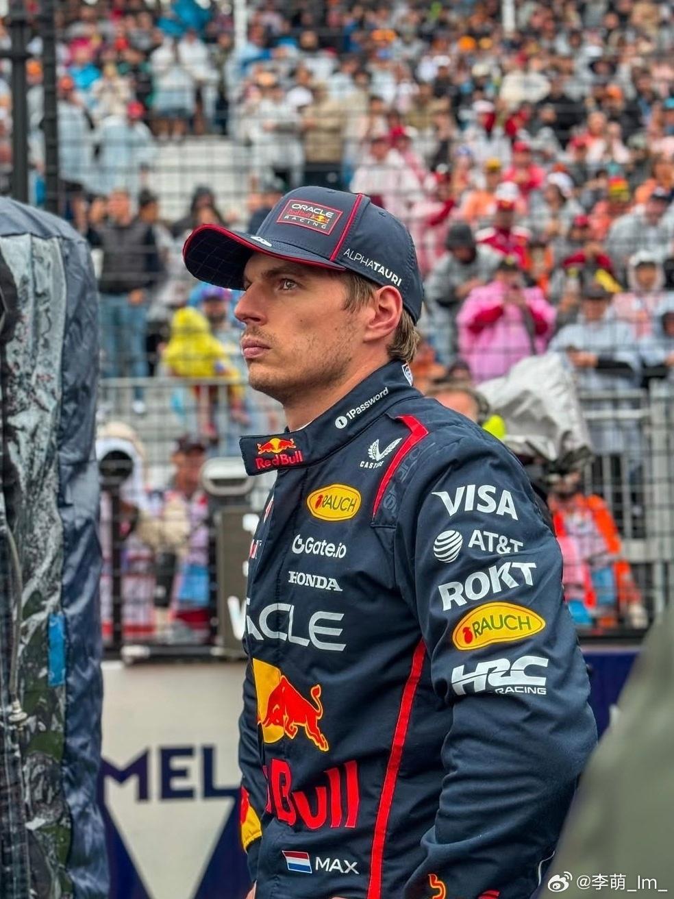 索伯车队完胜红牛二队，维斯塔潘统治全场