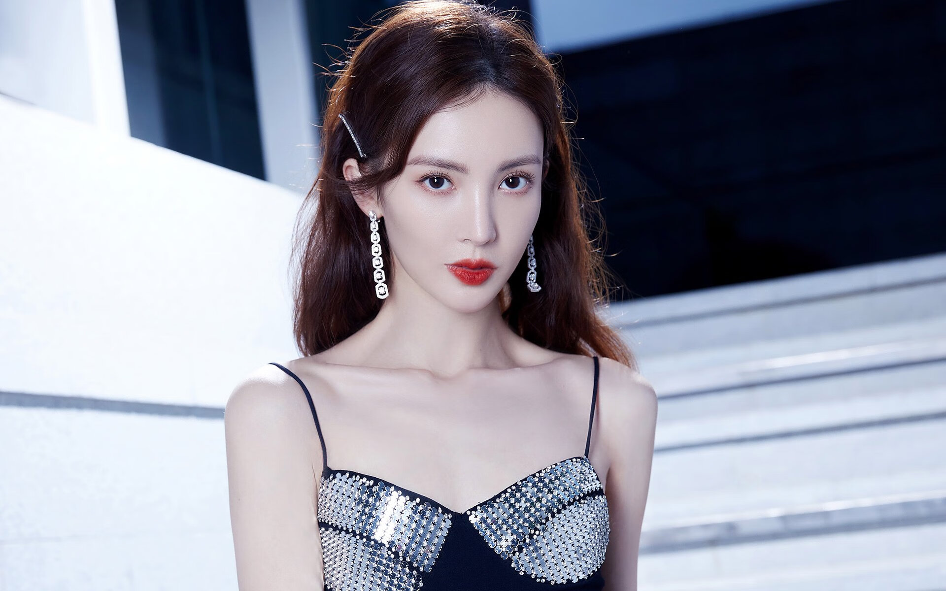 改写亚洲足球史册!日本制胜佛罗伦萨,世界排名争夺战迎来分水岭时刻