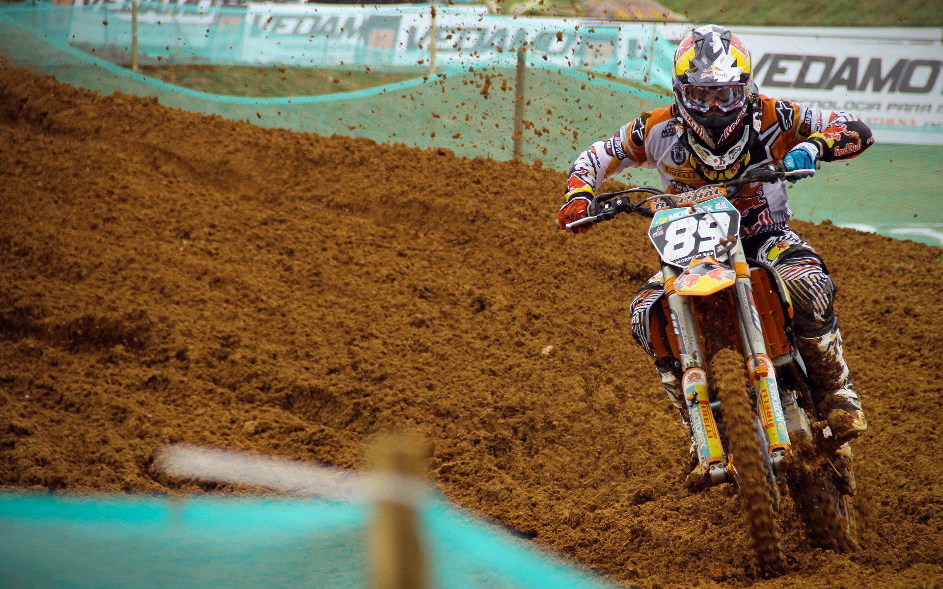 赛道即舞台，聚光灯下最亮的星，杜兰特与F1街道赛之夜的交汇传奇