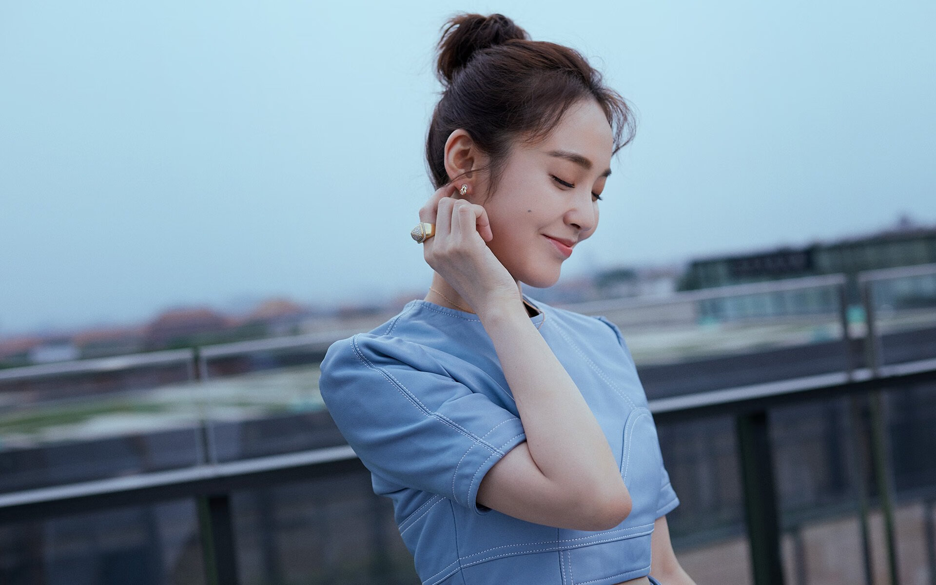 以下是为您创作的方案